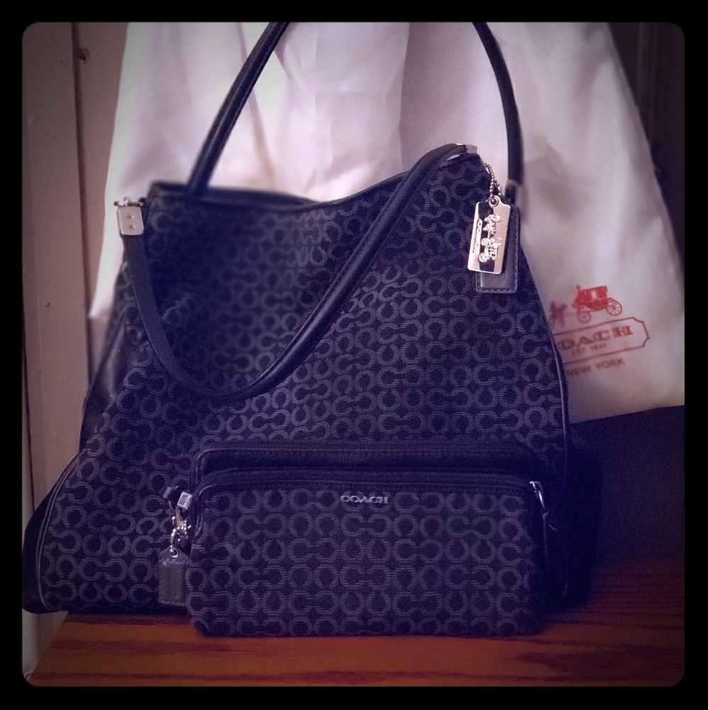 Coach purse and wallet